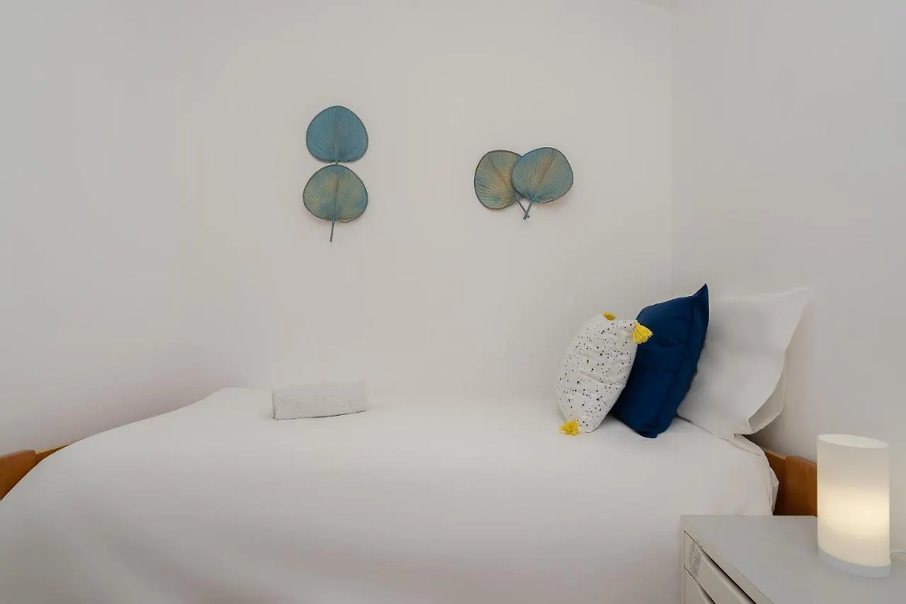 Апартаменты Bright Albufeira - 5Min To The Beach By Lovelystay Португалия